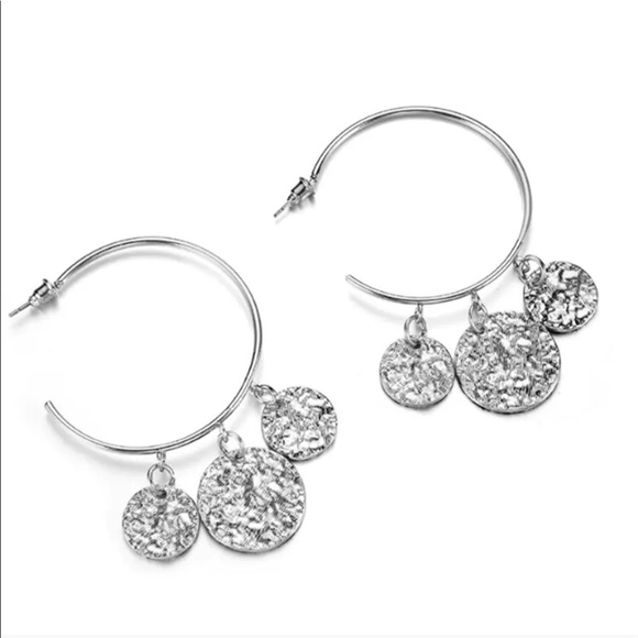 Silver earrings - Picture 2 of 2